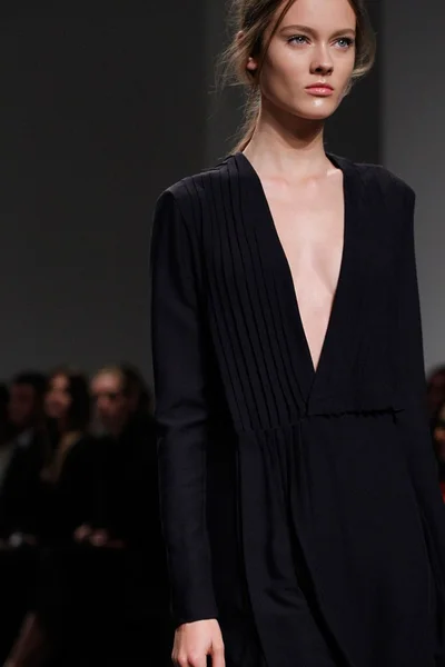 Look 38